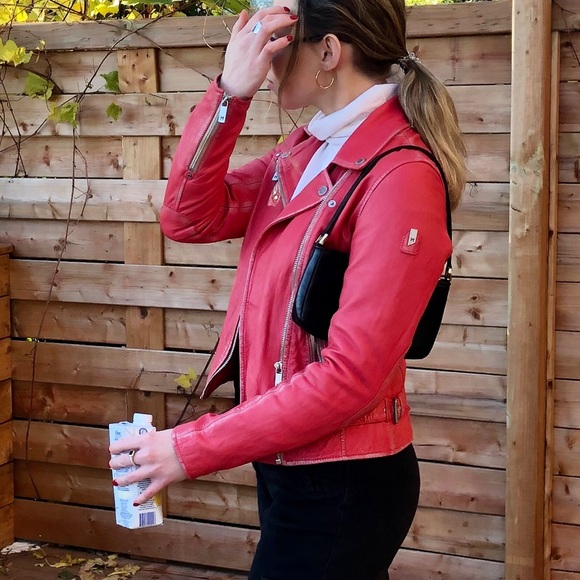 selling this red leather jacket! ❤️ - Picture 3 of 3